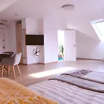 Dali Apartman *