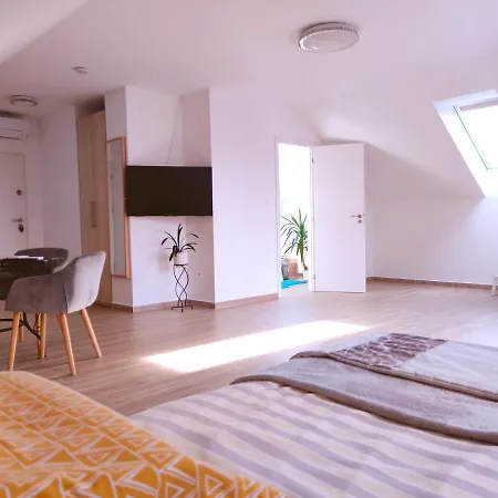 Dali Apartman *